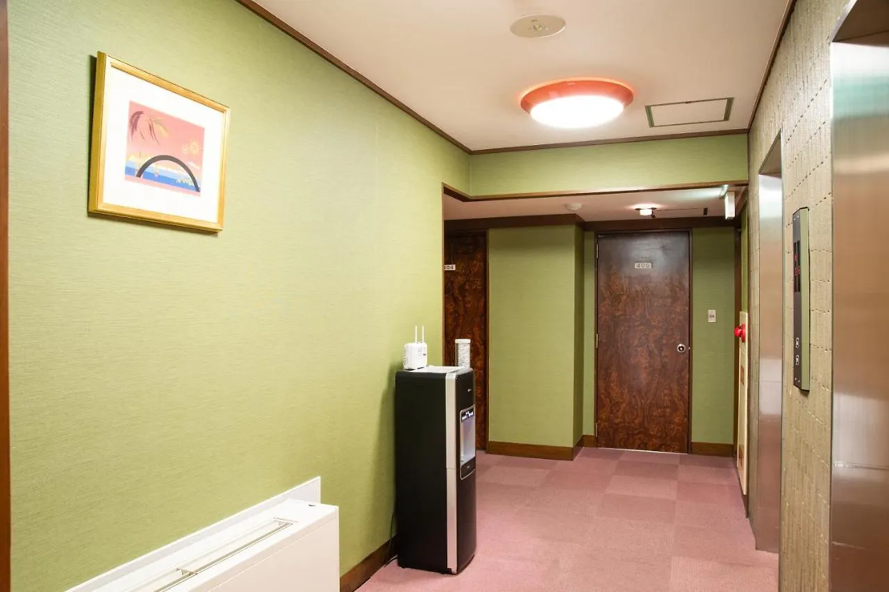 Kaneyoshi Ryokan Osaka 2*,  Giappone