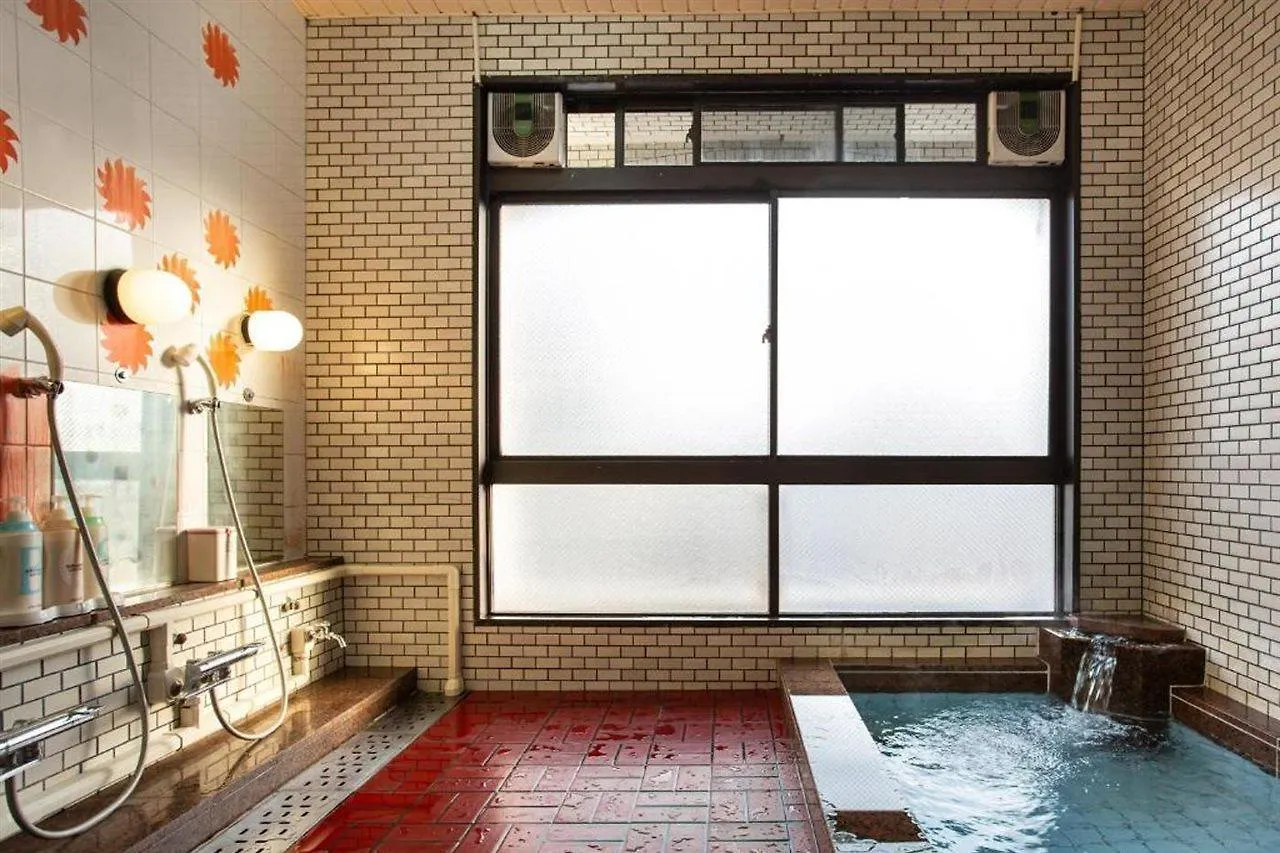 Kaneyoshi Ryokan Osaka 2*,  Giappone