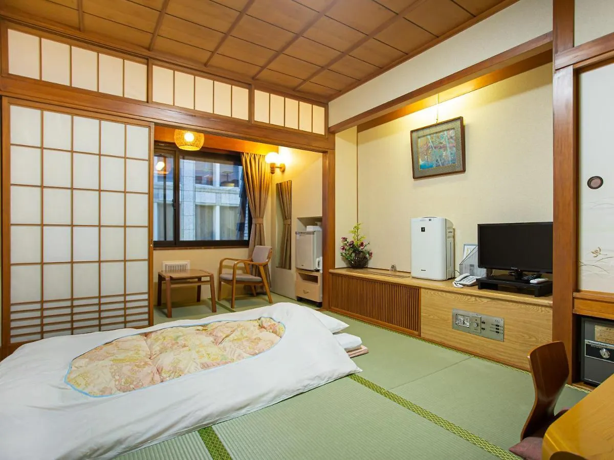 Kaneyoshi Ryokan Osaka 2*,
