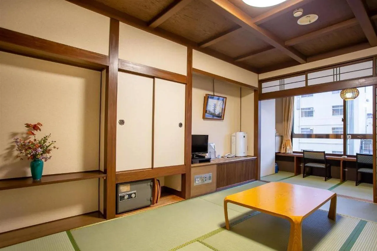 Kaneyoshi Ryokan Osaka 2*,  Japan